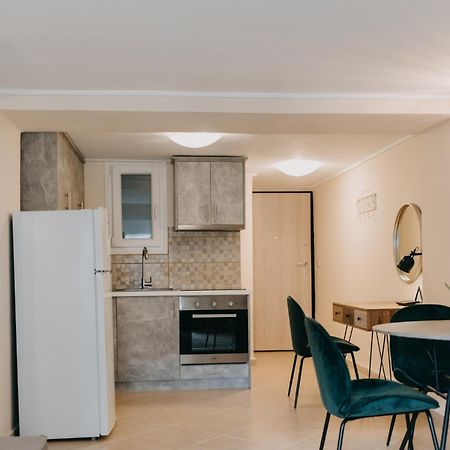 Best House, Central Luxury Apartment, Agiou Nikolaou, Patra Exterior foto