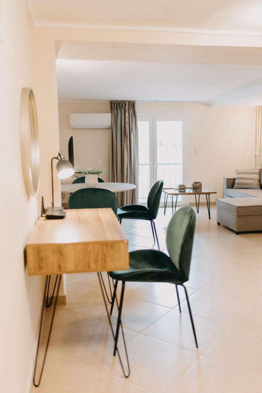 Best House, Central Luxury Apartment, Agiou Nikolaou, Patra Exterior foto